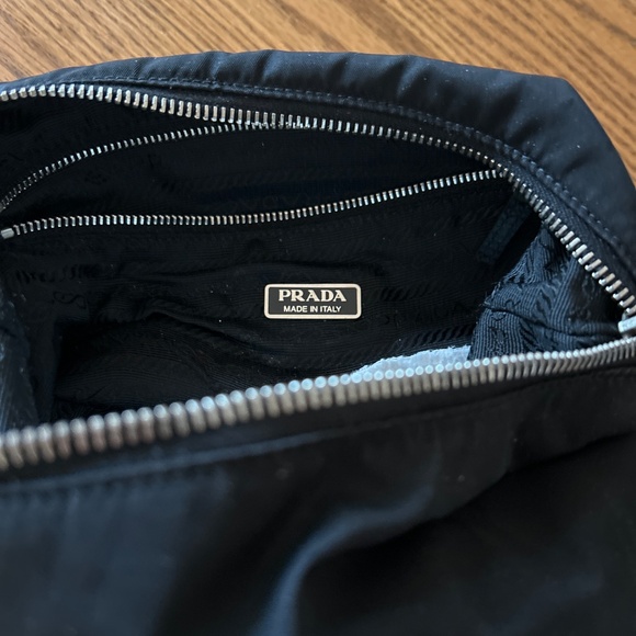 Prada bag - Picture 3 of 3